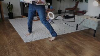 Studio Juniper Solving A Puzzle Picture With Her Pants Slightly Down Onlyfans Leaked Video