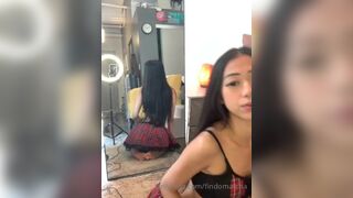 Findomatcha Lifts Her Mini Skirt And Tease Booty Onlyfans Leaked Video