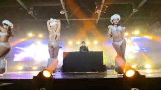 Clubsupermoon Fly With Me Twerking And Grinding Their Cute Booty On Stage Video