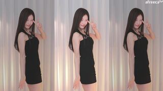 Sara44244 Skinny Babe In Black Dress Dancing To Please Her Viewers Afreecatv Stream Leaked V