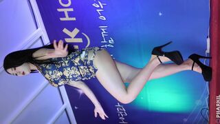 Bomi (Girl Crush) Dancing On Public Stage Fancam Captured Her Cameltoe Videos Leaked