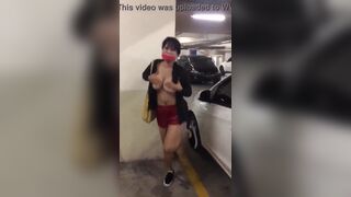 Big Boobs Korean Babe Runs Backward While Squeezing Boobs Leaked Video