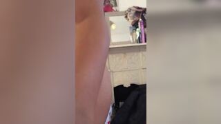 Horny Asian Slut Twerks Her Booty While Naked Video