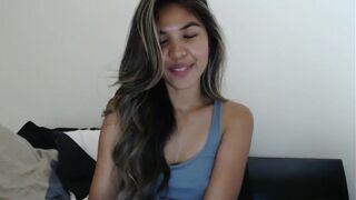 Pretty Asian Cam Girl Oiled Her Booty Cheeks And Tease Her Asshole Video