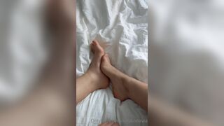 Kirukonawa Asian Babe Showing Her Soft Feet Onlyfans Video