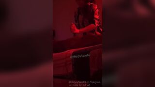 Asian Girl Giving a Handjob until He Cums On the Massage Parlor Leaked Video