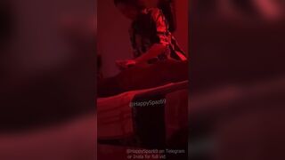 Asian Girl Giving a Handjob until He Cums On the Massage Parlor Leaked Video