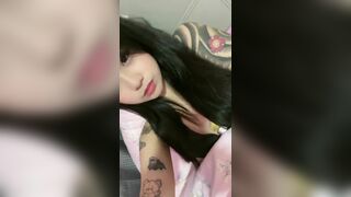 Natashaznrl Pretty Asian Showing Off Herself on Cam Video