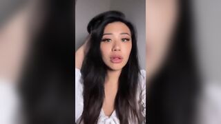Asian horny girl Showing Herself On Cam Video