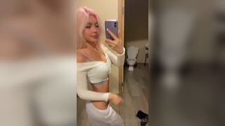Diakimeko Sexy Asian Showing Herself on Mirror Onlyfans Video