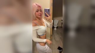 Diakimeko Pretty Asian Showing Off On Mirror In White Outfit Onlyfans Video