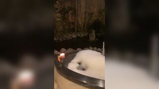 Karajlee Asian Exposing herself On Mirror Onlyfans Video