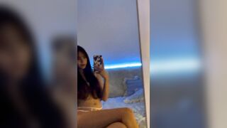 Pretty Hot Asian Showing herself In Lingerie Video