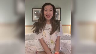 Uwutofu Asian Beauty Reveals Her Hot Boobs and Masturbates Pussy Onlyfans Video