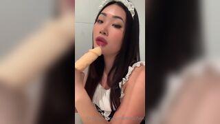 Martinachen Horny Asian Slut Sucking Big Dildo Onlyfans Video