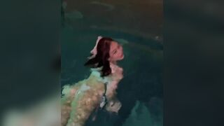 Hot Sexy Asian Slut Swimming Video