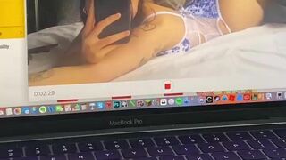Ozarayau Sexy Asian Showing Her Booty Video