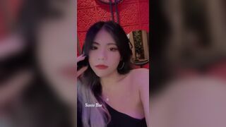 Suniebae Asian Beauty Showing Off While Singing in Public Video