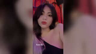Suniebae Asian Beauty Showing Off While Singing in Public Video