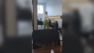 Pretty Secretary Gets Her Ass Recorded Secretly By a Worker In Office leaked Video