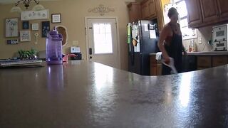 Jaclynn_crooks Busty Hot Babe Dancing Off In the Kitchen Onlyfans Video