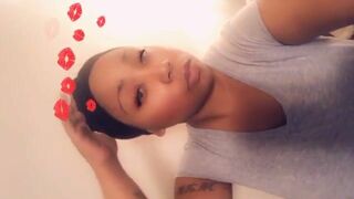 Chyanna Ebony Babe Exposing Her Big Booty On Cam Video