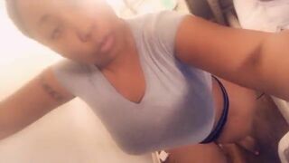 Chyanna Ebony Babe Exposing Her Big Booty On Cam Video