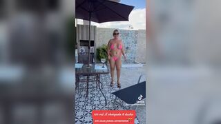 LoiraPraiana Busty Milf In a Bikini Showering On a Sunny Day Tiktok Video