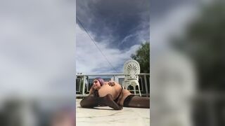 Amber Ford Sexy Babe Teasing Her Big Booty Cheeks In Outdoor Video