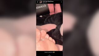 Carol Das Plaquinhas Applying Oil On the Feet Video