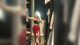 Hot Asian Babe in a Sexy Dress Showing Off Her Self in Mirror Leaked Video
