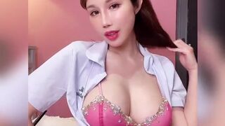 Yui_Xin_Tw Pretty Asian Slut Rubbing Her Big Tits Onlyfans Leaked Video