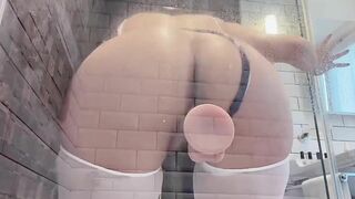 Ggsonlyxx Gorgeous Asian Slut With Big Booty Cheeks Plays With Her Sex Toys At The Bath Room Onlyfans Video