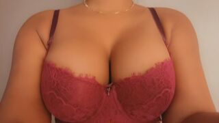 Layla – 
Ebony
Big Tits
Natural Tits
Solo
Teen
Tits
 Reddit Video