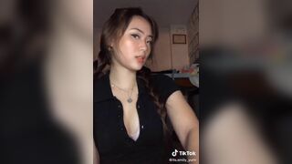 its.emily_yurrr Nerdy Asian Getting Horny Tiktok Video