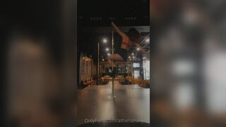 Athenanavyxx Sexy Asian Girl Doing a Hot Pole Dance onlyfans Video