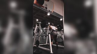 Curvy Fat Ass Milf Doing Squats Video