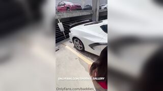 Baddies_gallery Car Washing Chick Sucking Black Cock In Vette For Extra Money Onlyfans Leaked Video