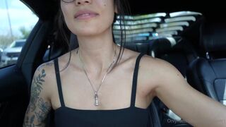 Siharadesert Asian Teasing and Revealing Boobs On Car Onlyfans Video