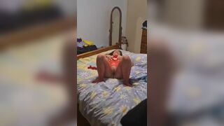 Slutty Stepmom Showing her Pussy On Bed Video