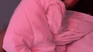 Foxy Wild Hot Asian Showing Off Herself on Bed Video