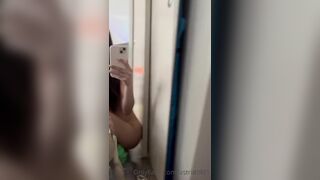 Astrid Sexy Teen Girl Recording While Naked Onlyfans Video