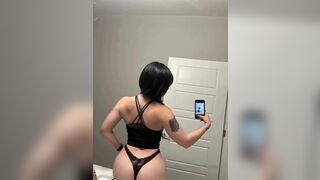 Buffbunbun Asian Babe Showing Off Her Booty On Mirror Onlyfans Video