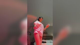 Sexy Asian Model Shaking Ass On Cam In Tiny Shorts Video