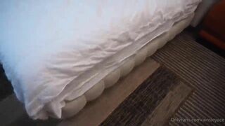 Ainsleyace Lusty Asians Making Out Lesbian Onlyfans Video