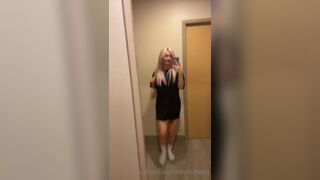 Diakimeko Asian Pretty Blondie Shows off On Mirror Onlyfans Video