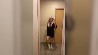 Diakimeko Asian Pretty Blondie Shows off On Mirror Onlyfans Video