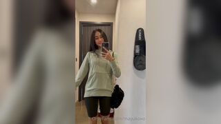 Mayukoxo Asian Shows off In Tight Shorts On Mirror Onlyfans Video