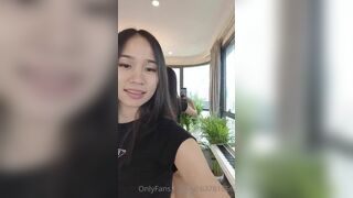 Pretty Tiny Asian Shaking Ass In Skirt Onlyfans Video