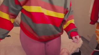 Cute Pretty Girl Sucks a Huge Dildo Like a Pro and Exposes Her Toyed Pussy On Cam Video